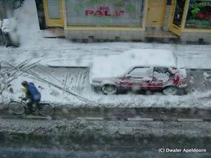 Sneeuw in Apeldoorn (1), klik voor groter. Foto: Hans (Dwaler)