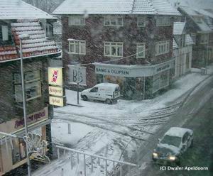 Sneeuw in Apeldoorn (2), klik voor groter. Foto: Hans (Dwaler)