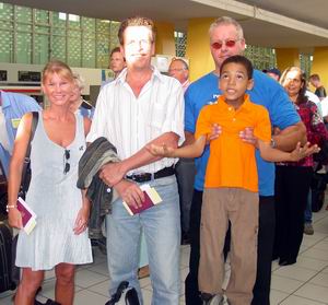Hato International Airport, Piet en Verina nemen afscheid