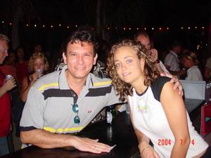 Reynaldo met favoriete bardame van Wet&Wild